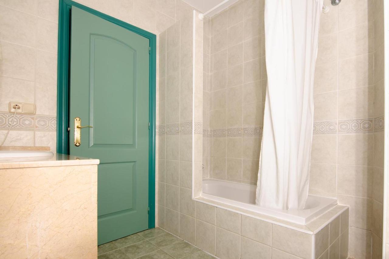 Hostal Manolo Garrucha Luaran gambar