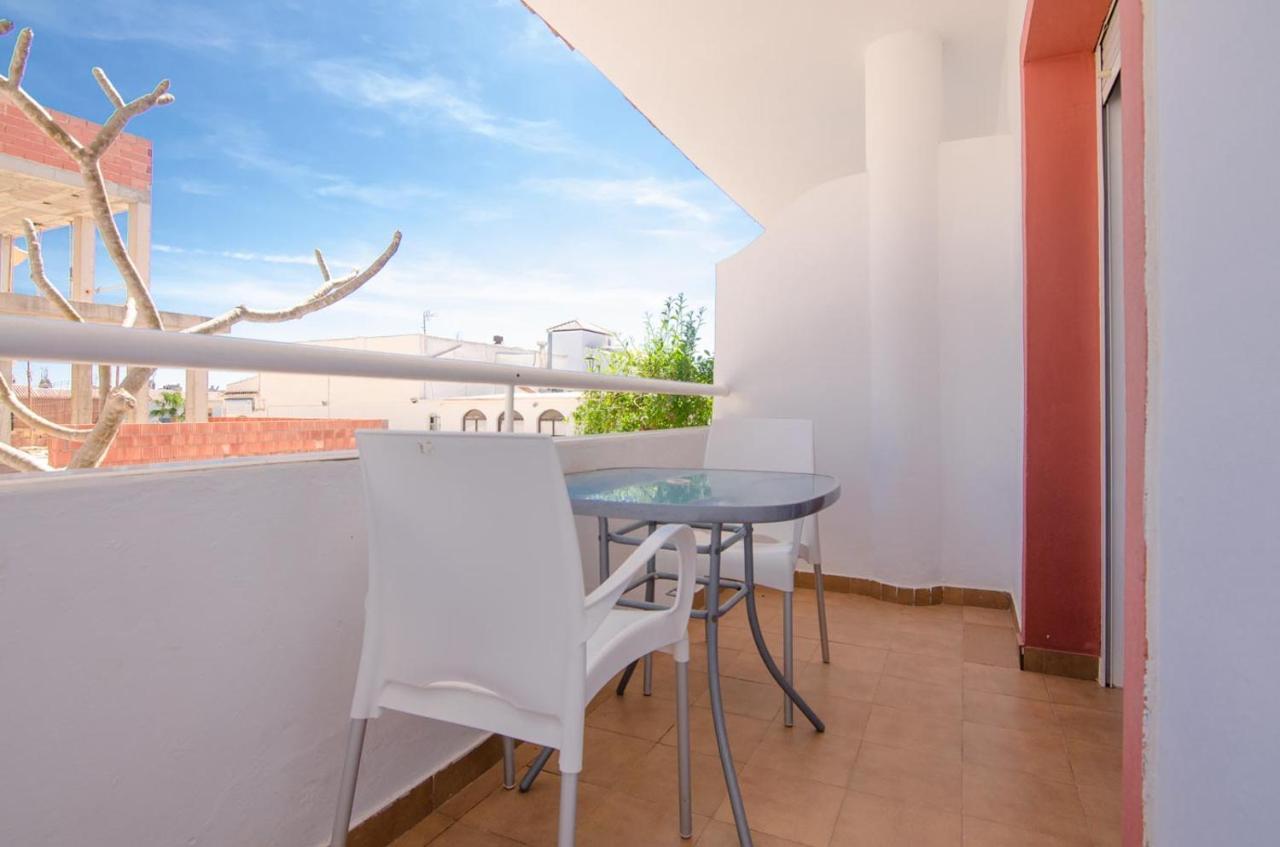 Hostal Manolo Garrucha Luaran gambar