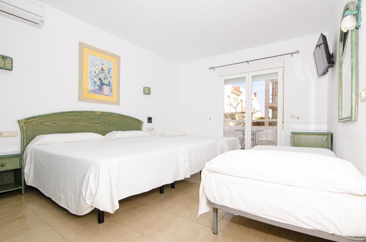 Hostal Manolo Garrucha Luaran gambar