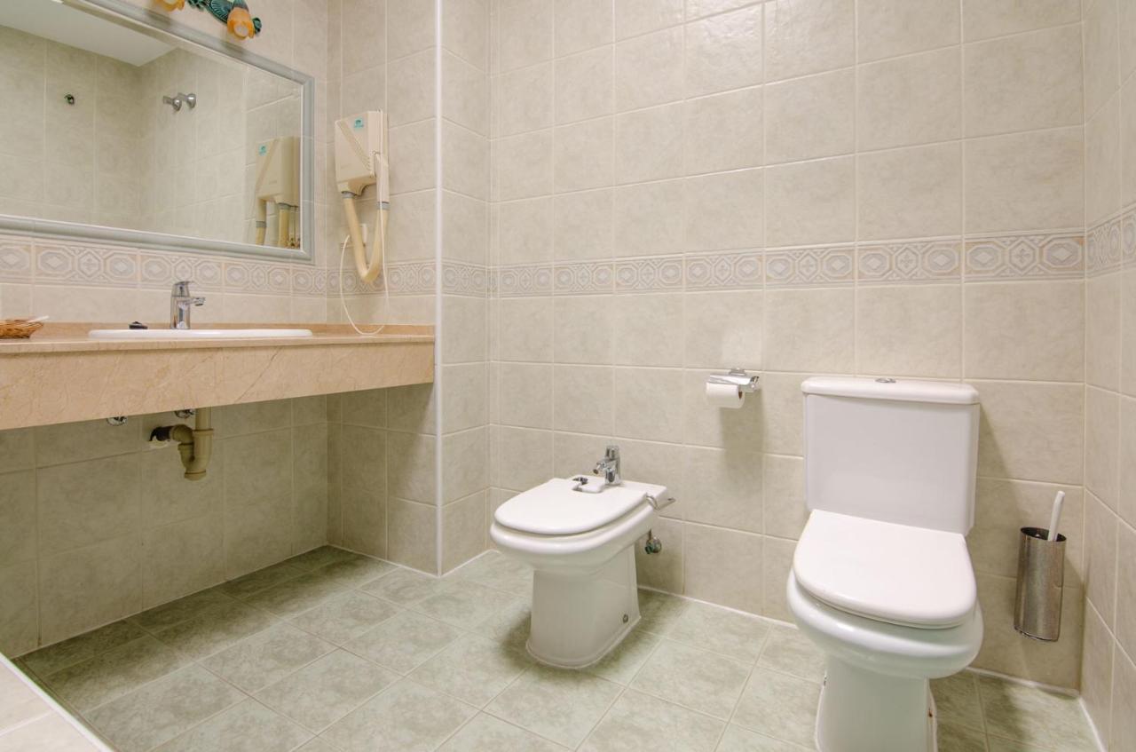 Hostal Manolo Garrucha Luaran gambar