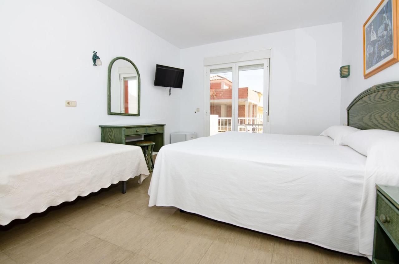 Hostal Manolo Garrucha Luaran gambar