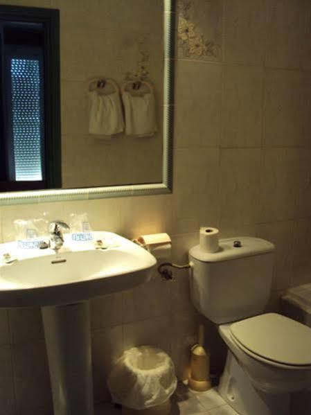 Hostal Manolo Garrucha Luaran gambar