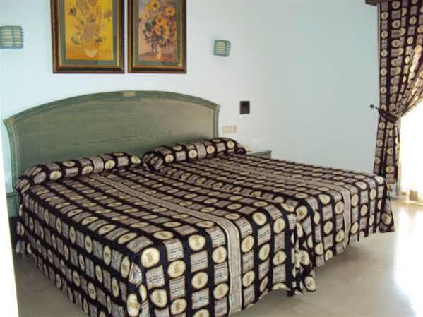 Hostal Manolo Garrucha Luaran gambar